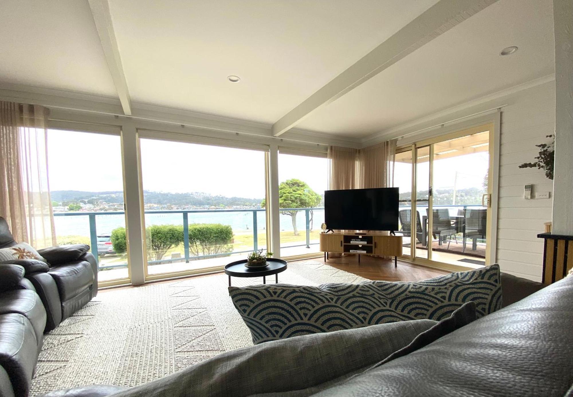 The Retreat Lakeside Merimbula Kültér fotó