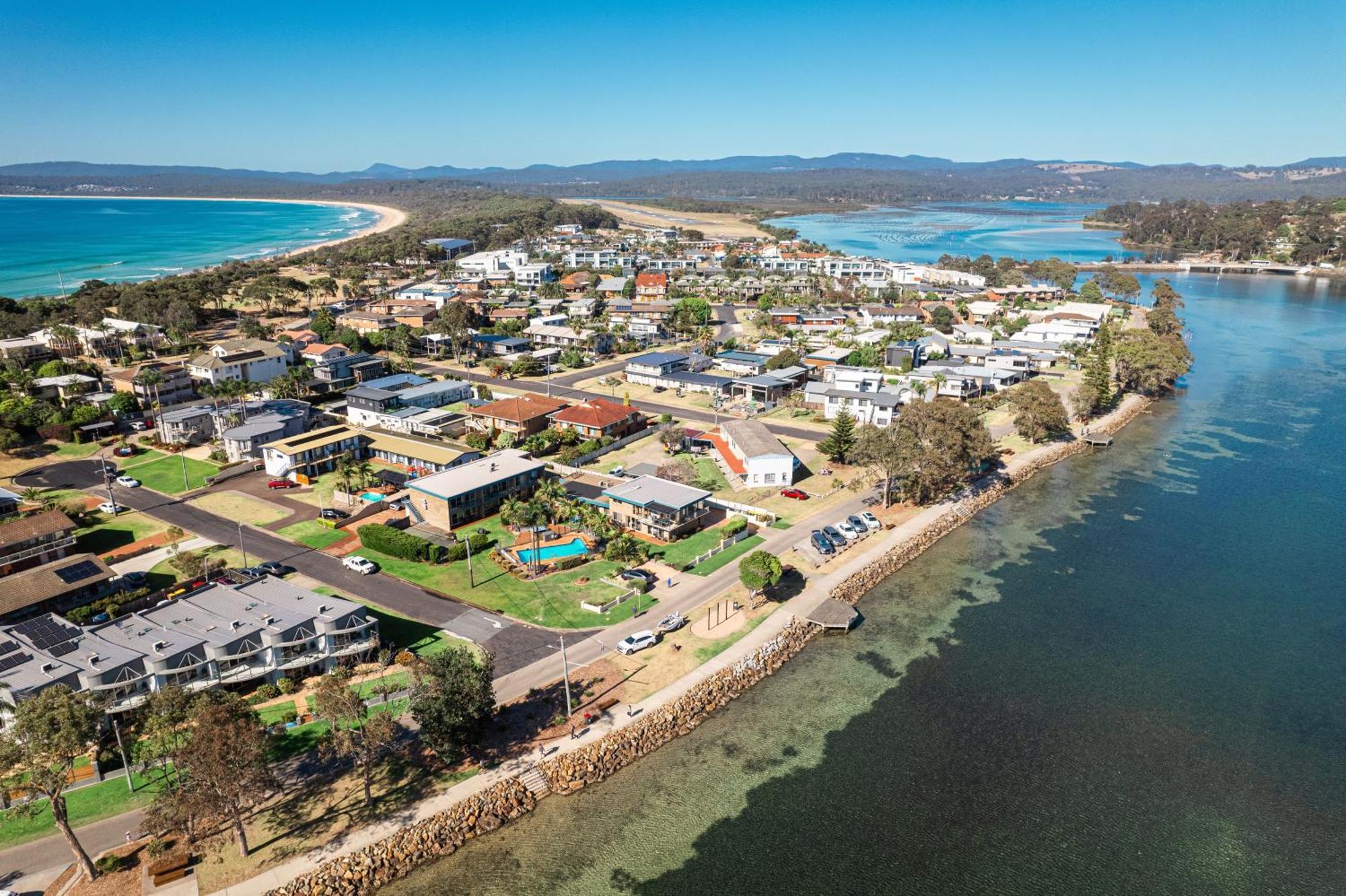 The Retreat Lakeside Merimbula Kültér fotó