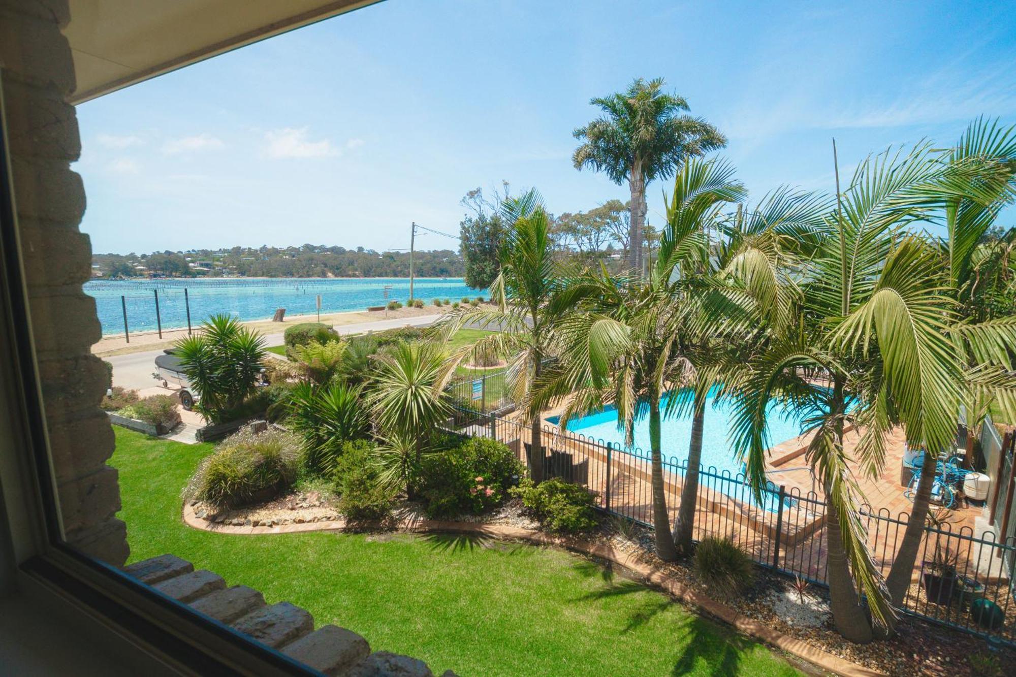 The Retreat Lakeside Merimbula Kültér fotó