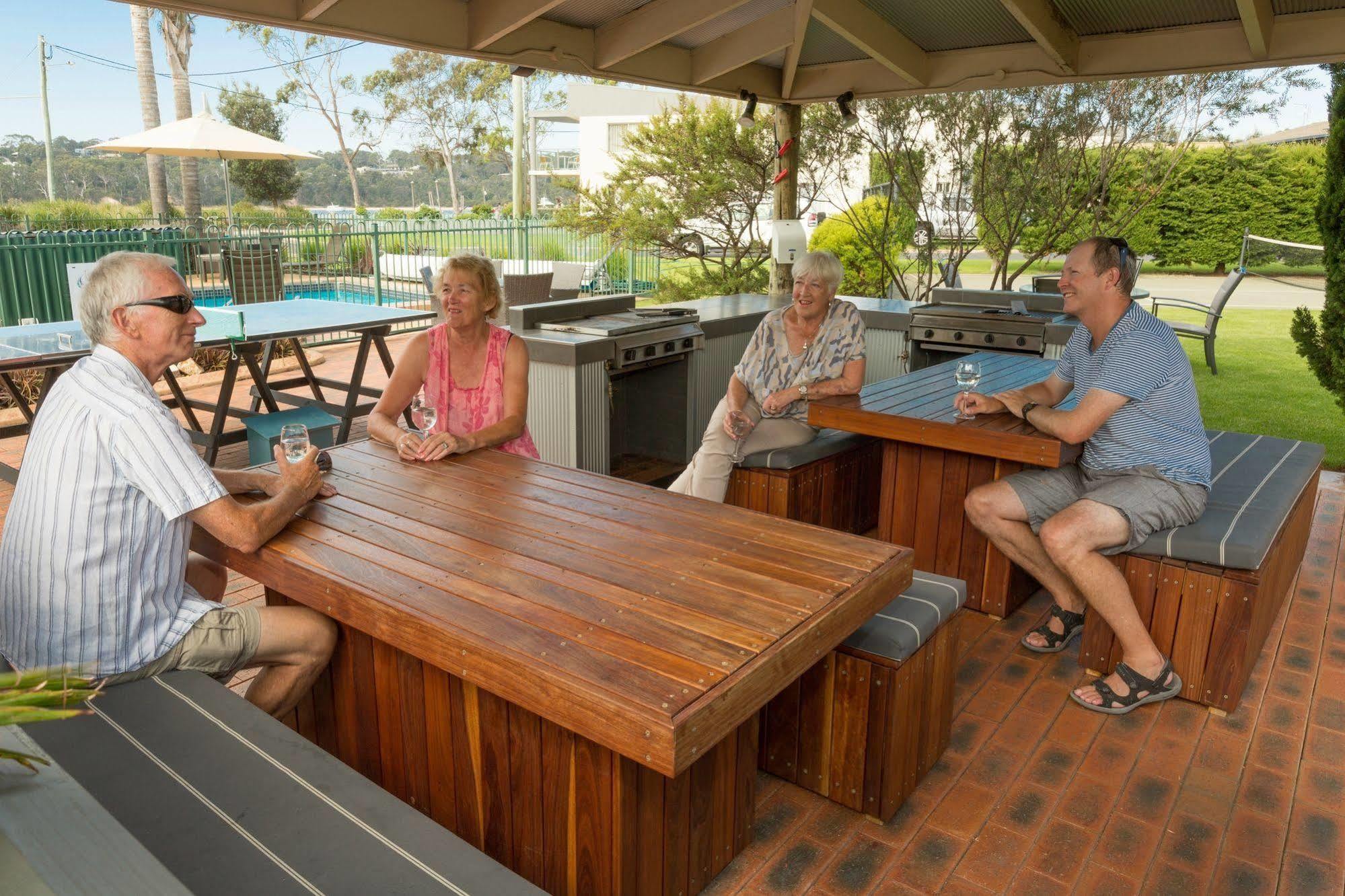 The Retreat Lakeside Merimbula Kültér fotó